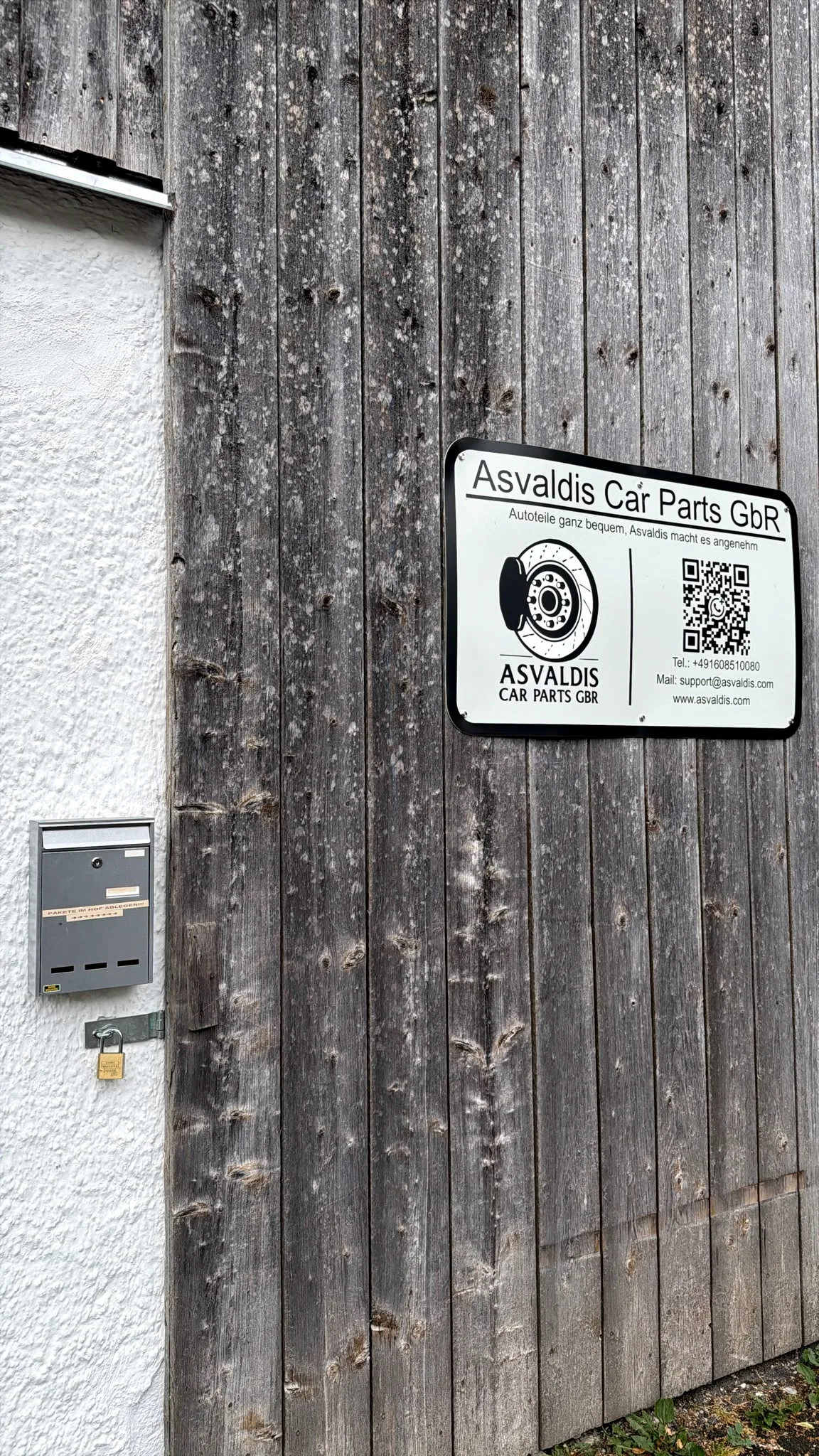 Firmenschild von Asvaldis Car Parts GbR